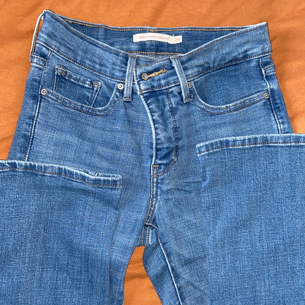Levi’s 315 Shaping Bootcut Jeans